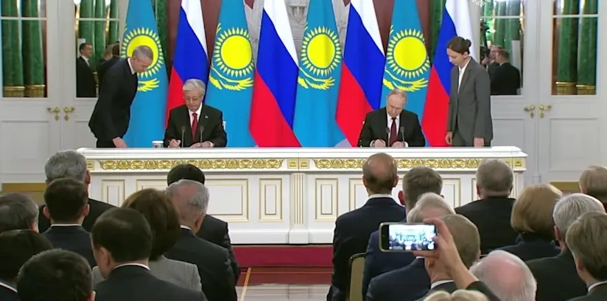 rusia kazajistan firma acuerdos.jpg