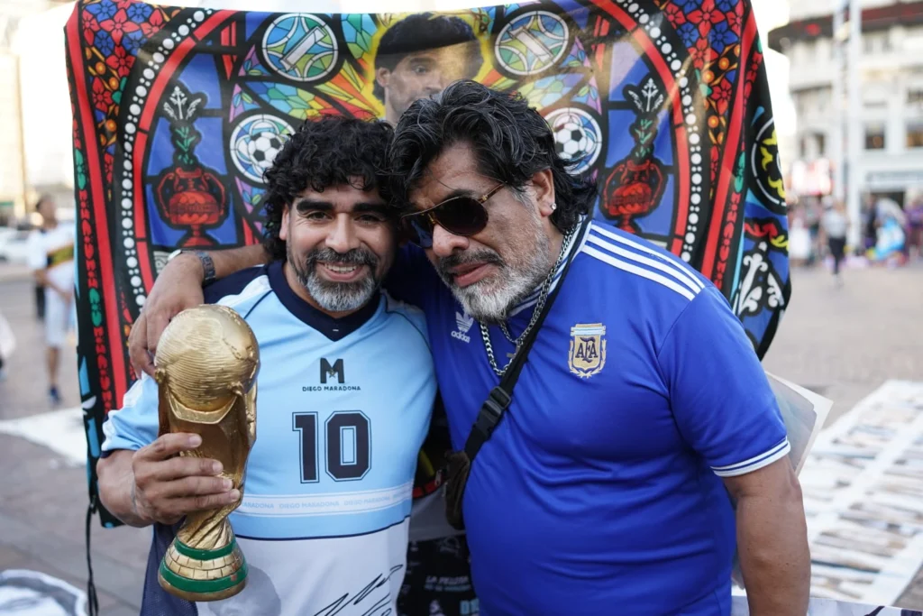 En imágenes: Recuerdan a Maradona en Buenos Aires y piden justicia para "El Diez" 5 whatsapp image 2025 11 25 at 5 23 12 pm