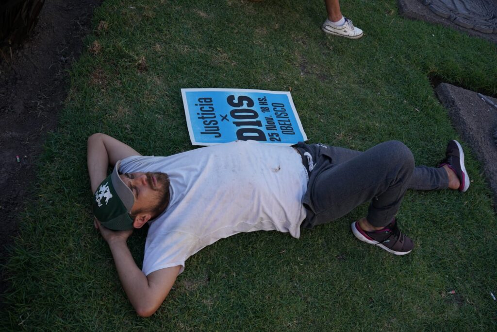 En imágenes: Recuerdan a Maradona en Buenos Aires y piden justicia para "El Diez" 8 whatsapp image 2025 11 25 at 5 23 17 pm 1