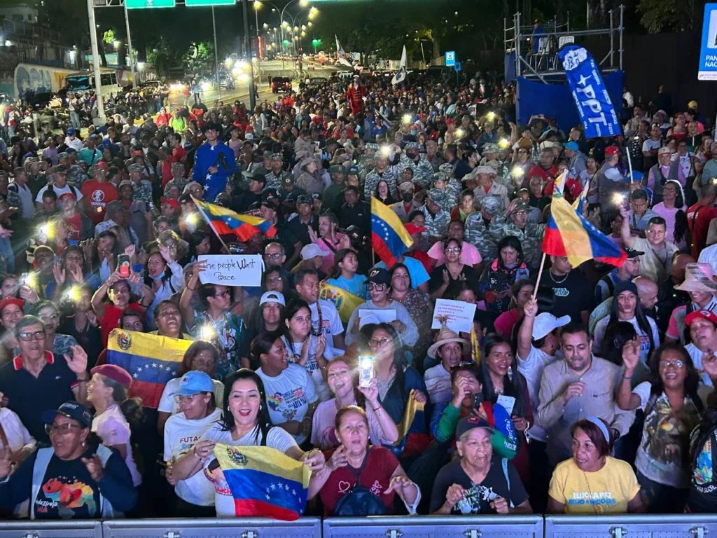 Venezolanos protagonizan gran marcha nocturna contra piratería de EE.UU. 5 67b160fb 6006 44ec 9921 af04f2ea174d 1