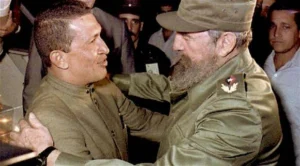 1994: Chávez y Fidel fundan alianza histórica en visita a Cuba 14 chavez fidel 1994 grande 580x321 1
