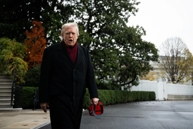 ea85e9169e1819fffee40c3eb22bf26da5e7727dw