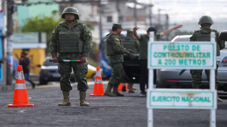 ecuador policia