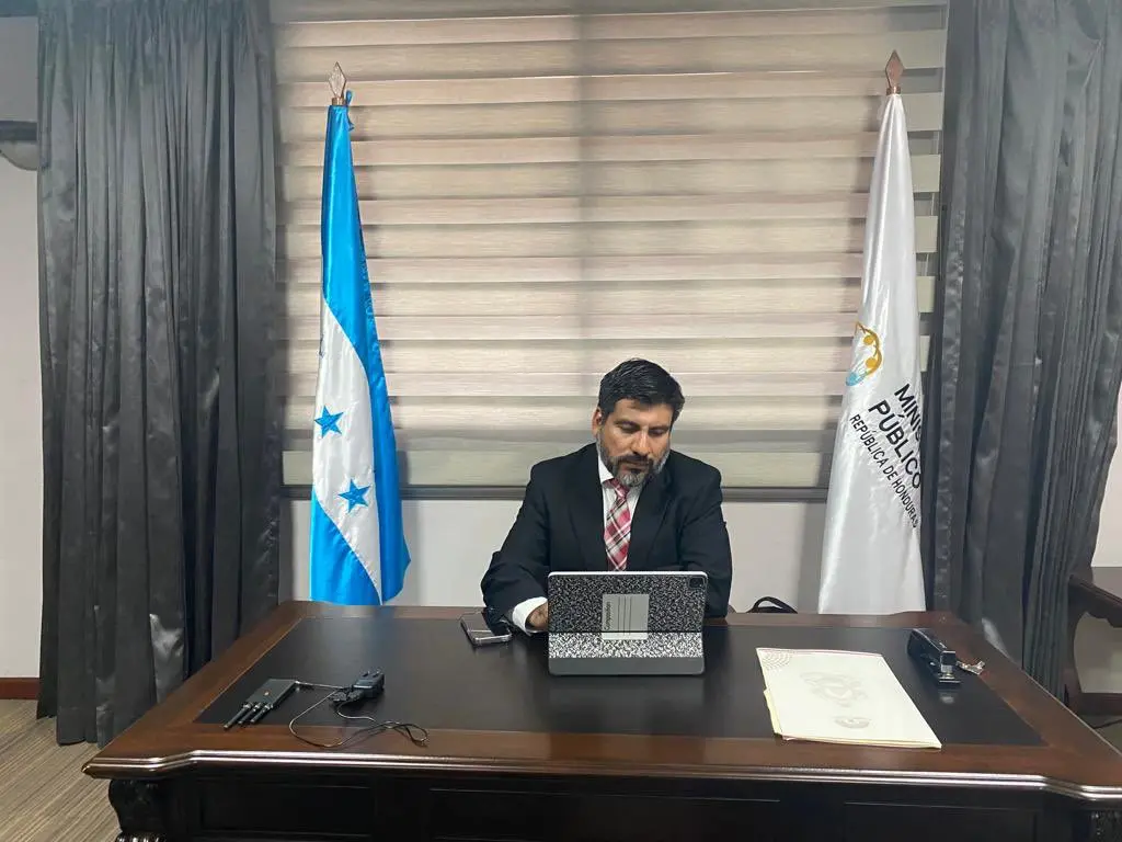 el fiscal general de honduras johel zelaya ordeno una investigacion urgente por presuntas irregularidades en las elecciones del 30 de noviembre.jpg