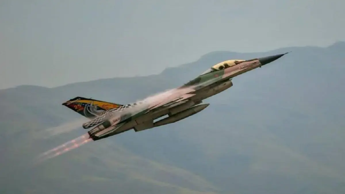 f 16 1.jpg