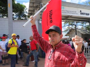 Golpe Electoral en Honduras: Partido Libre se convoca de urgencia al centro de escrutinio 18 f0072028279fe3a2d68343f39c04fe56670c220ew