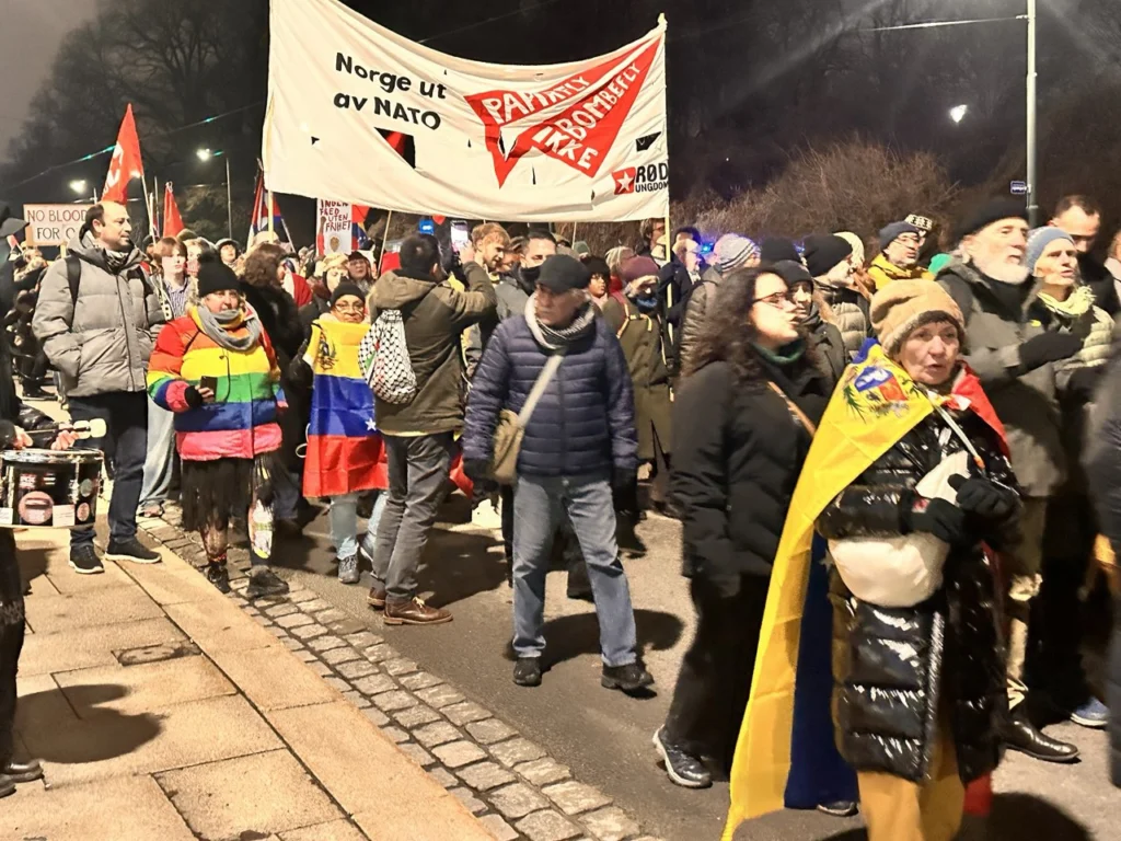 Noruega: masivas manifestaciones contra entrega del Nobel de la Paz a María Corina Machado 11 fotos marcha 18