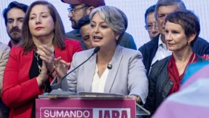 Chile: Jara reconoce victoria de Kast y llama a hacer una oposición «propositiva» 19 jara derrota 14 dic25