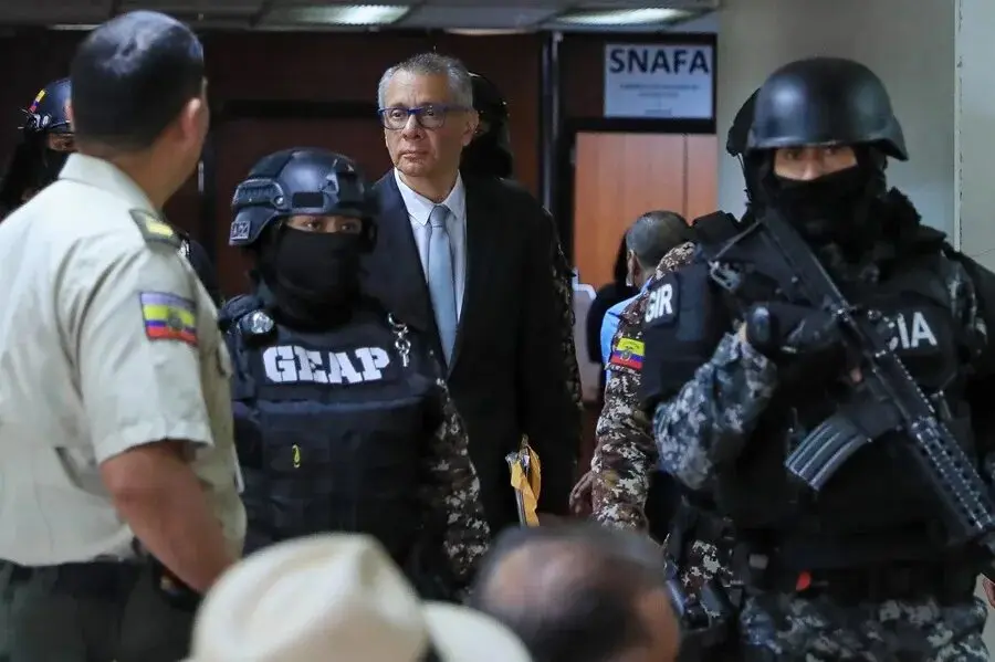 jorge glas.jpg