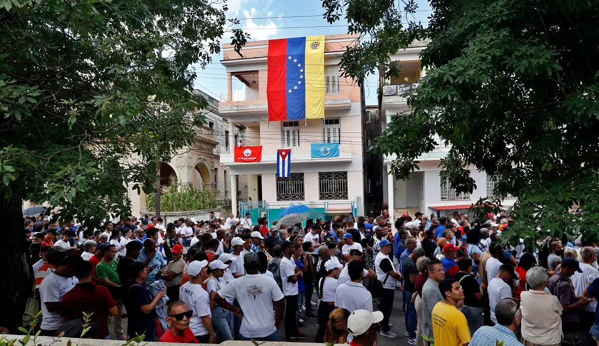 maduro solidaridad.jpg