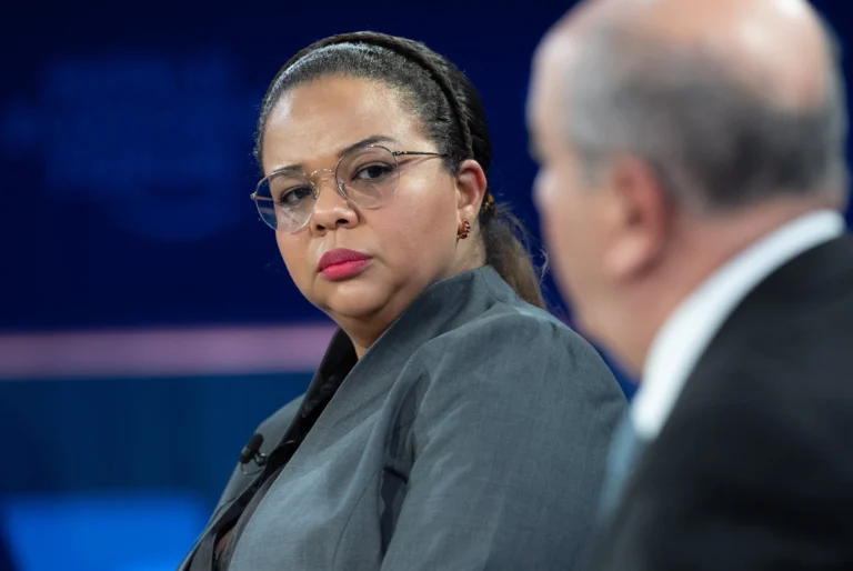 ministra de relaciones exteriores de la republica democratica del congo rdc therese kayikwamba