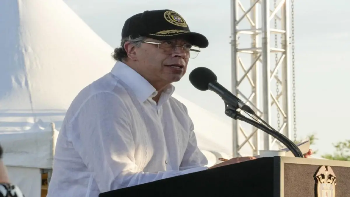 petro foto presidencia.jpg