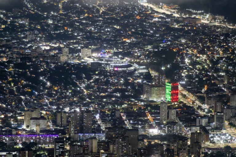 venezuela caracas nightviewcmxztpe000003 20251211 pepfn0a001