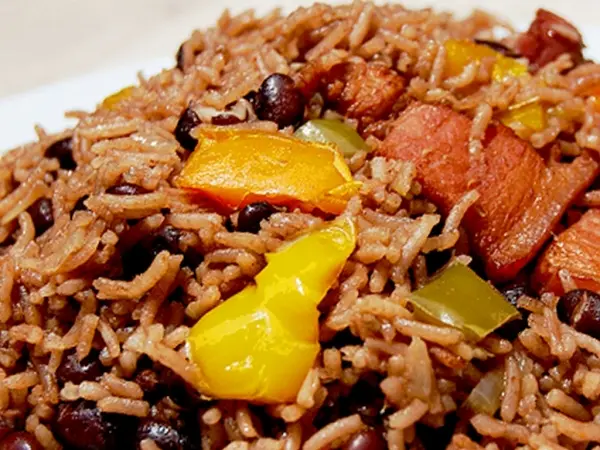 4 arroz congri de cuba.jpg