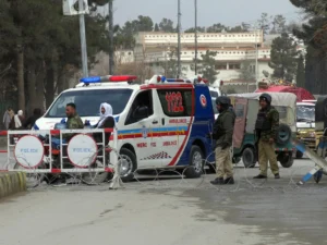 Masiva ofensiva insurgente en el sur de Pakistán deja casi un centenar de fallecidos