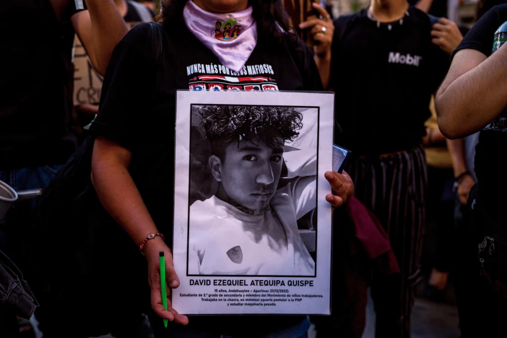 Perú: Marcha del sacrificio exige justicia por víctimas de represión en 2022 y 2023 2 5474d08d2eca439171f871409f420990b9170404w