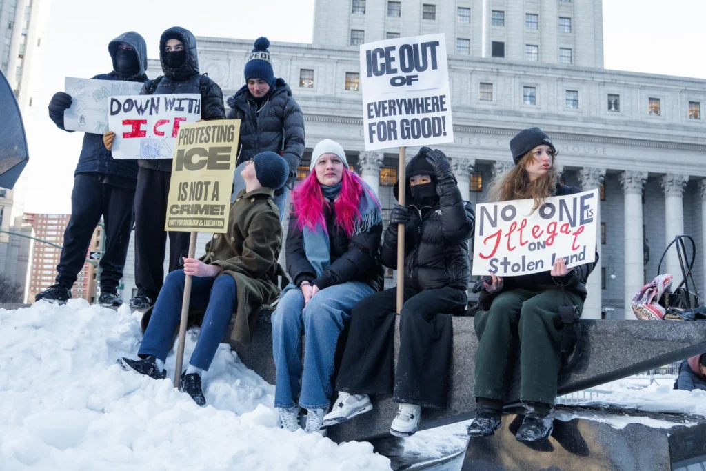 79f1a010eeba00a628361c388d2f7f573da6da01w 1