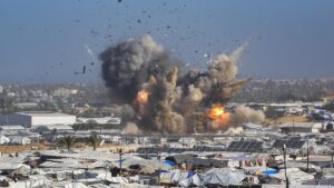 Ataques de Israel dejaron más de 30 muertos en Gaza, entre ellos 7 niños 17 ataque israel campamento gaith gaza 31ene2026