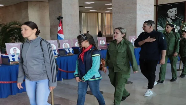 cuba homenaje combatientes caidos