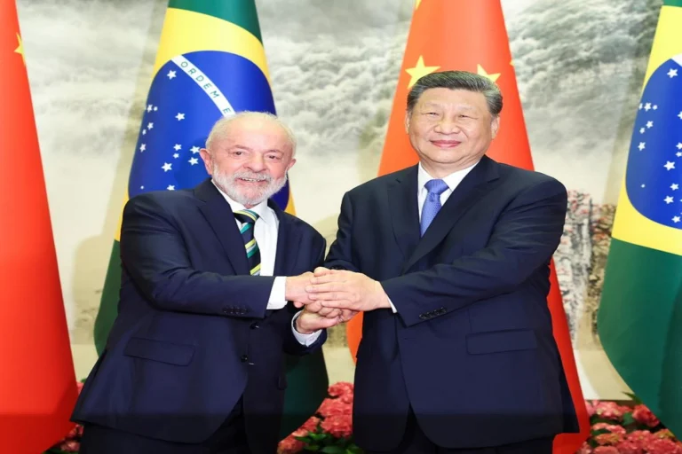 Lula anuncia exención de visados para ciudadanos chinos