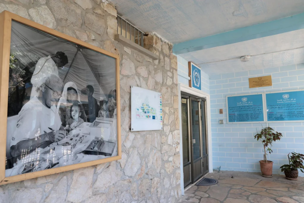 f5c3be408749a0f181f8c1fba220e3dc852c6bfbw