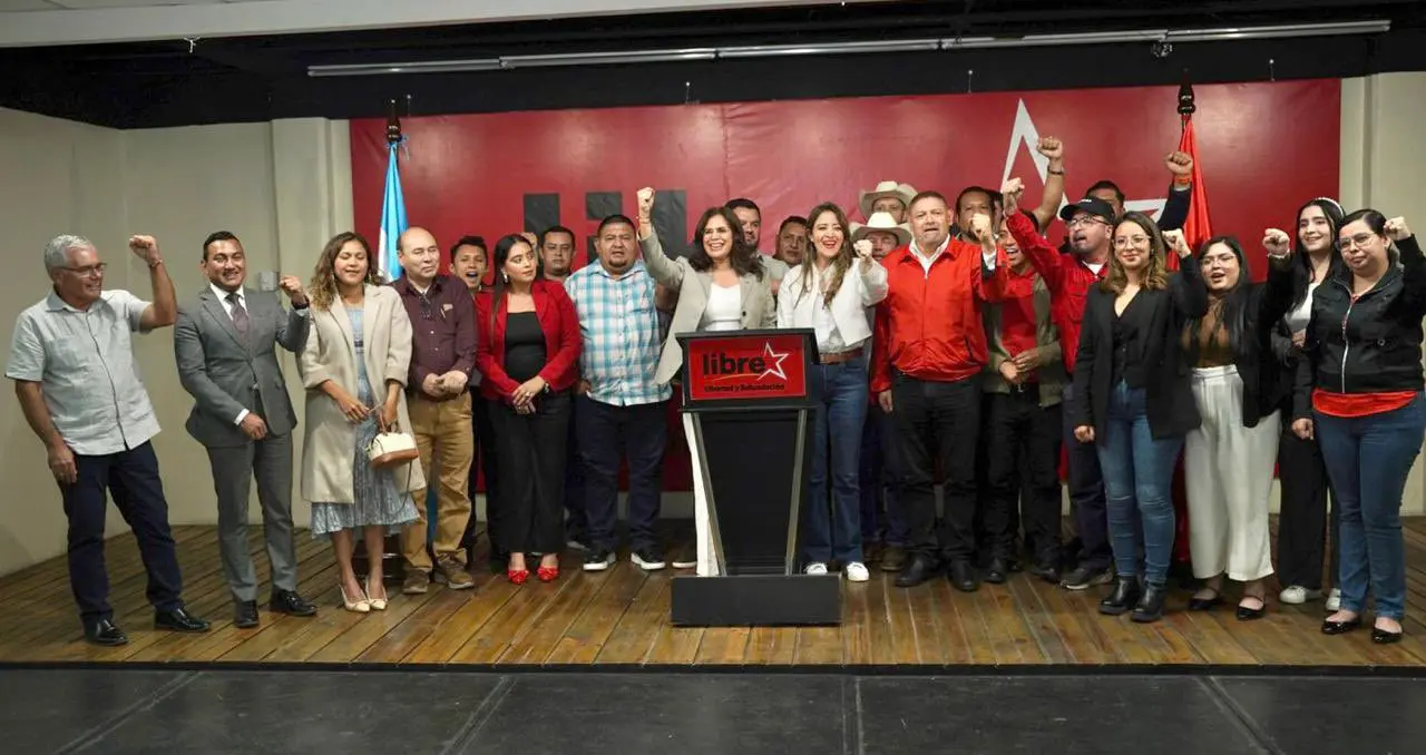 g mb7jqbgaati8h.jpeg