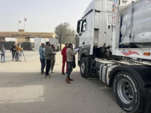 Israel evalúa reducir ingreso de ayuda humanitaria a Gaza