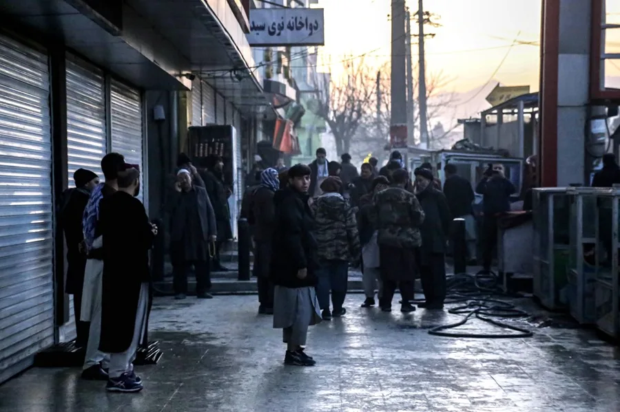 kabul explosion calle comercial 1