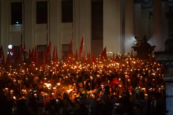 marcha de las antorchas 2 1 580x387 2.jpg