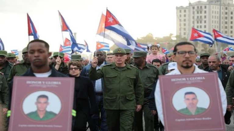 marcha pueblo combatiente foto cubadebate