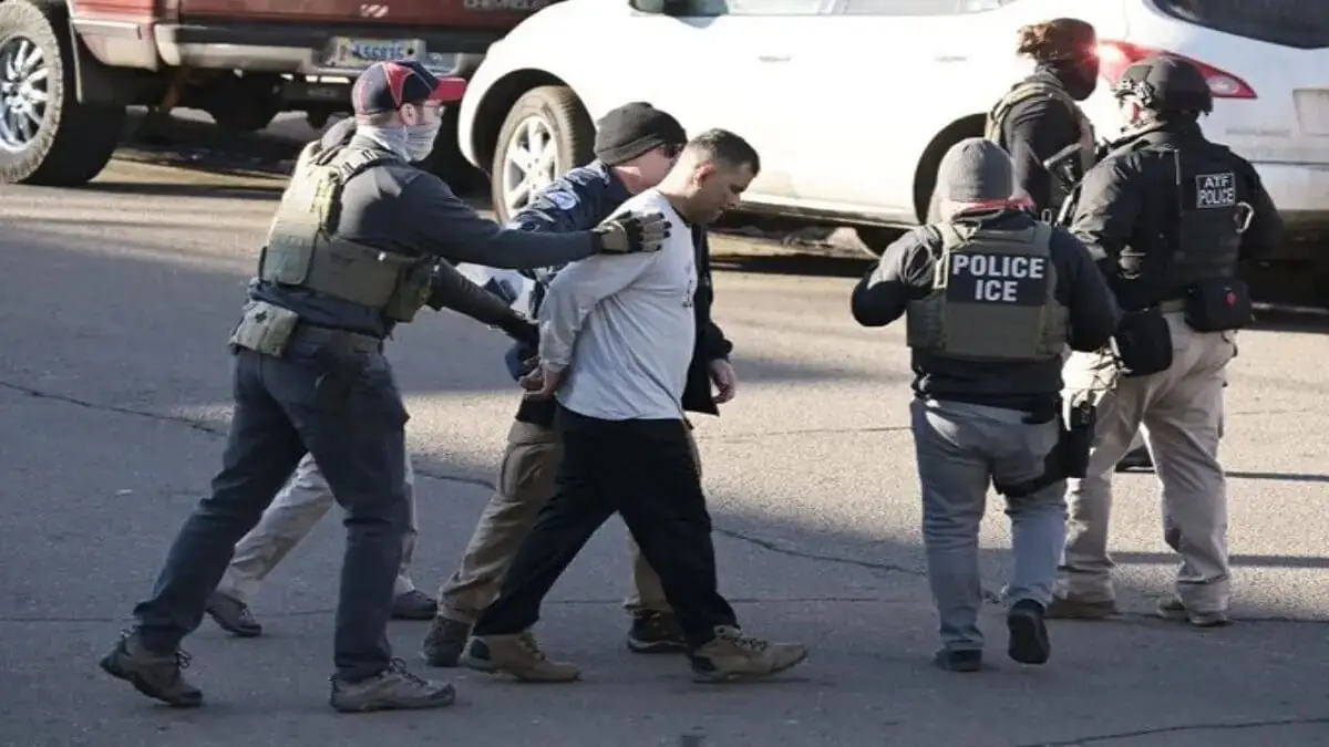 mexixo agentes ice.jpg