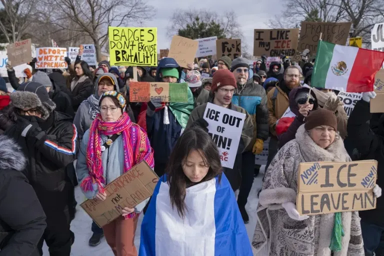 minnesota demanda trump 1 1