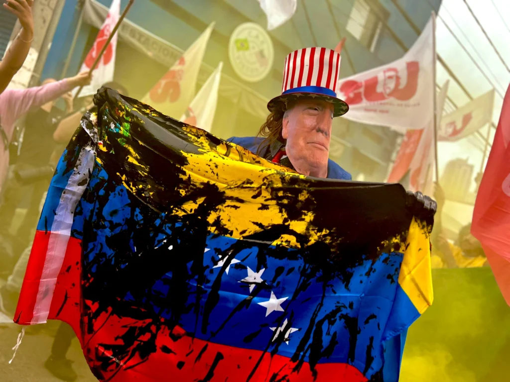 Trump anuncia compra de millones de barriles de petróleo a Venezuela