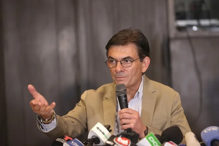 rodrigo paz 1