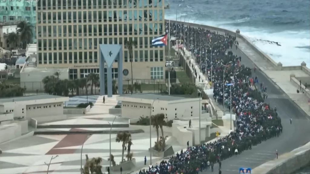 tribuna antimperialista marcha pueblo combatiente