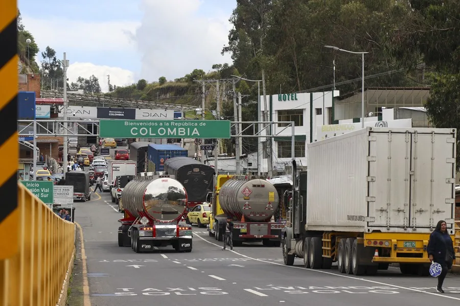ame7792 ecuador colombia