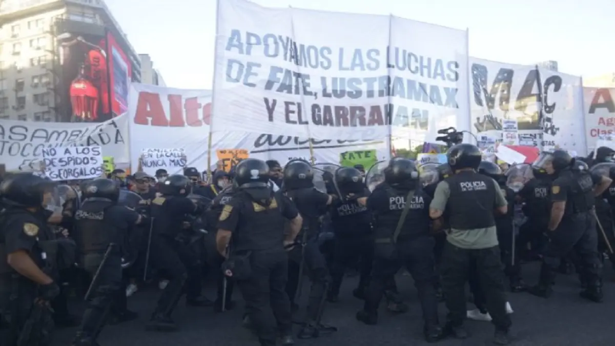 argentina protestas reforma laboral represion foto la izquierda diario.jpg