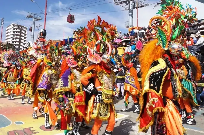 carnaval bolivia.jpg