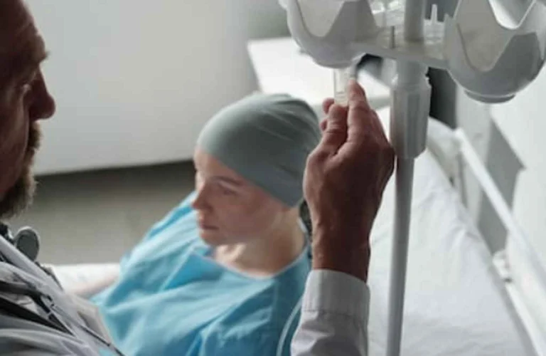 Ecuador Declara la Guerra al Cáncer: ¡Ley Histórica Aprobada!