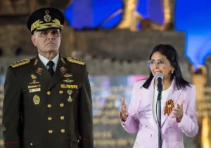 delcy rodriguez y vladimir padrino foto prensa presidencial