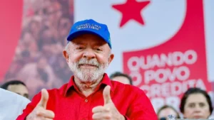 Lula llama a defender la democracia en 46 aniversario del PT