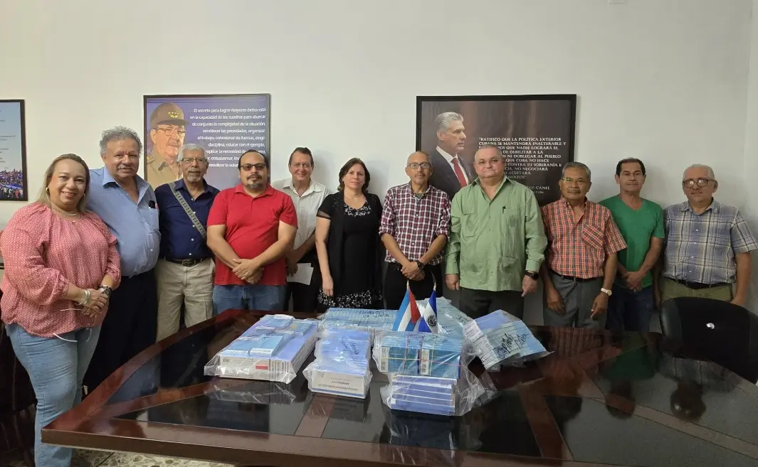 el salvador cuba.jpg