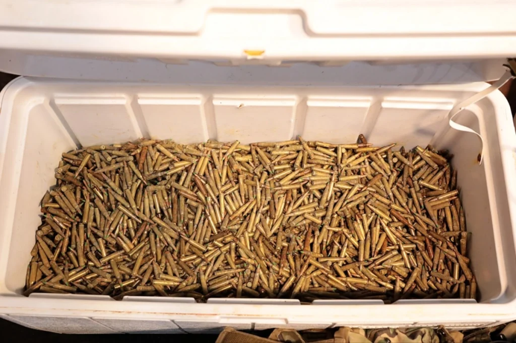 intento ilfiltracion terrorista 25 feb26 caja balas grande