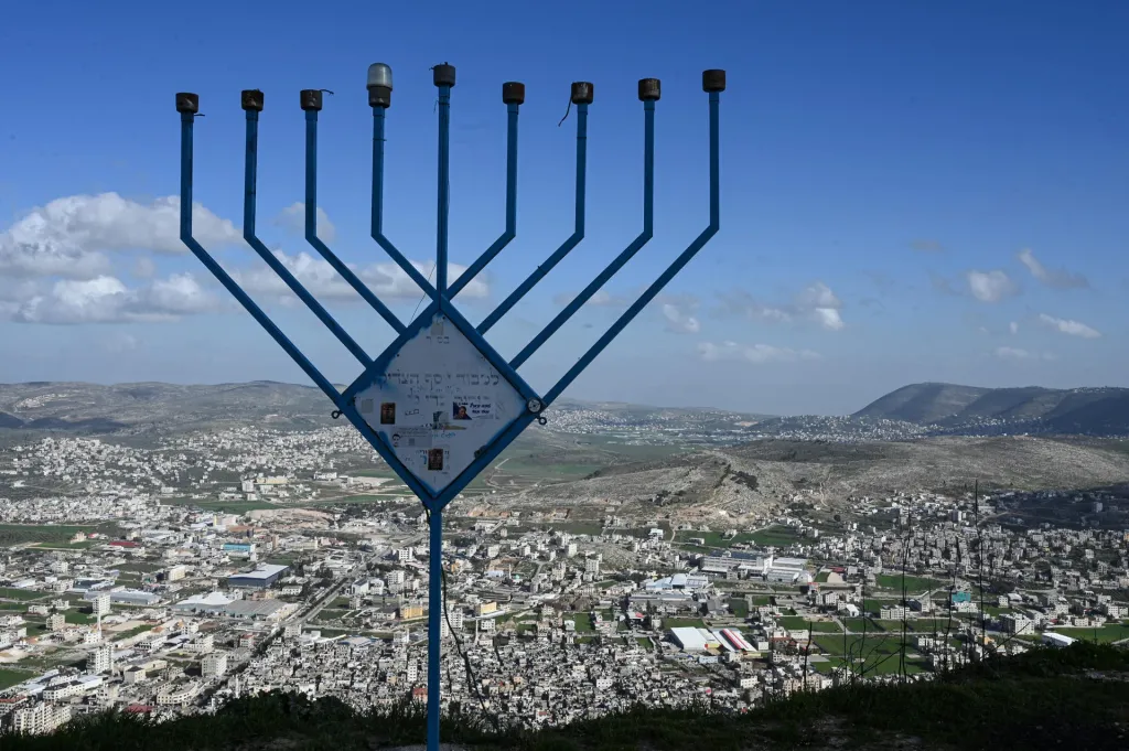 israel reabre el proceso de registro de tierras en cisjordania ocupada por primera vez desde 19672