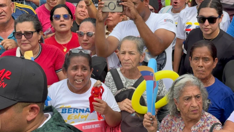 photo 4965331487146314940 w