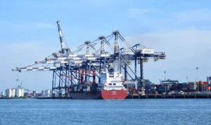 Brasil reporta caída en exportaciones a EE.UU. y alza en ventas a China