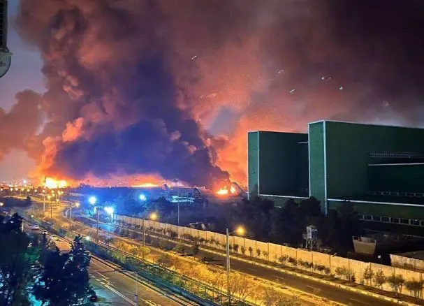 aeropuerto iran 2 5 de marzo.jpg