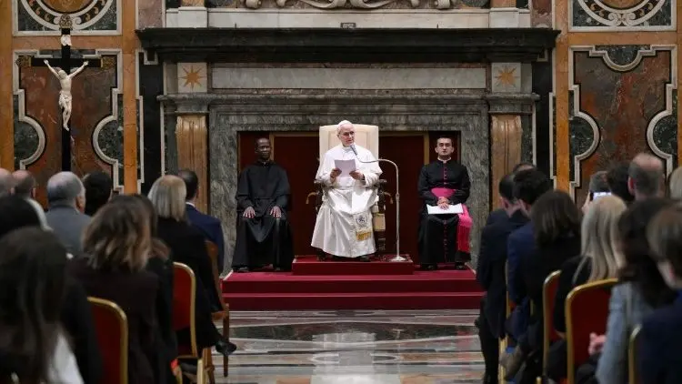 Papa León XIV condena el uso de tecnología para la guerra - teleSUR