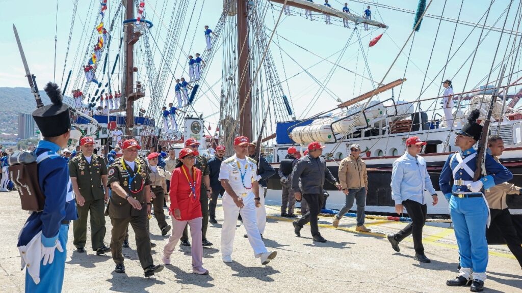 delcy despedida buque simon bolivar 21marz2026