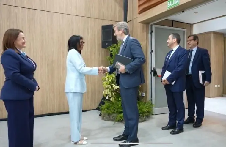 delcy shell 12 de marzo.jpg